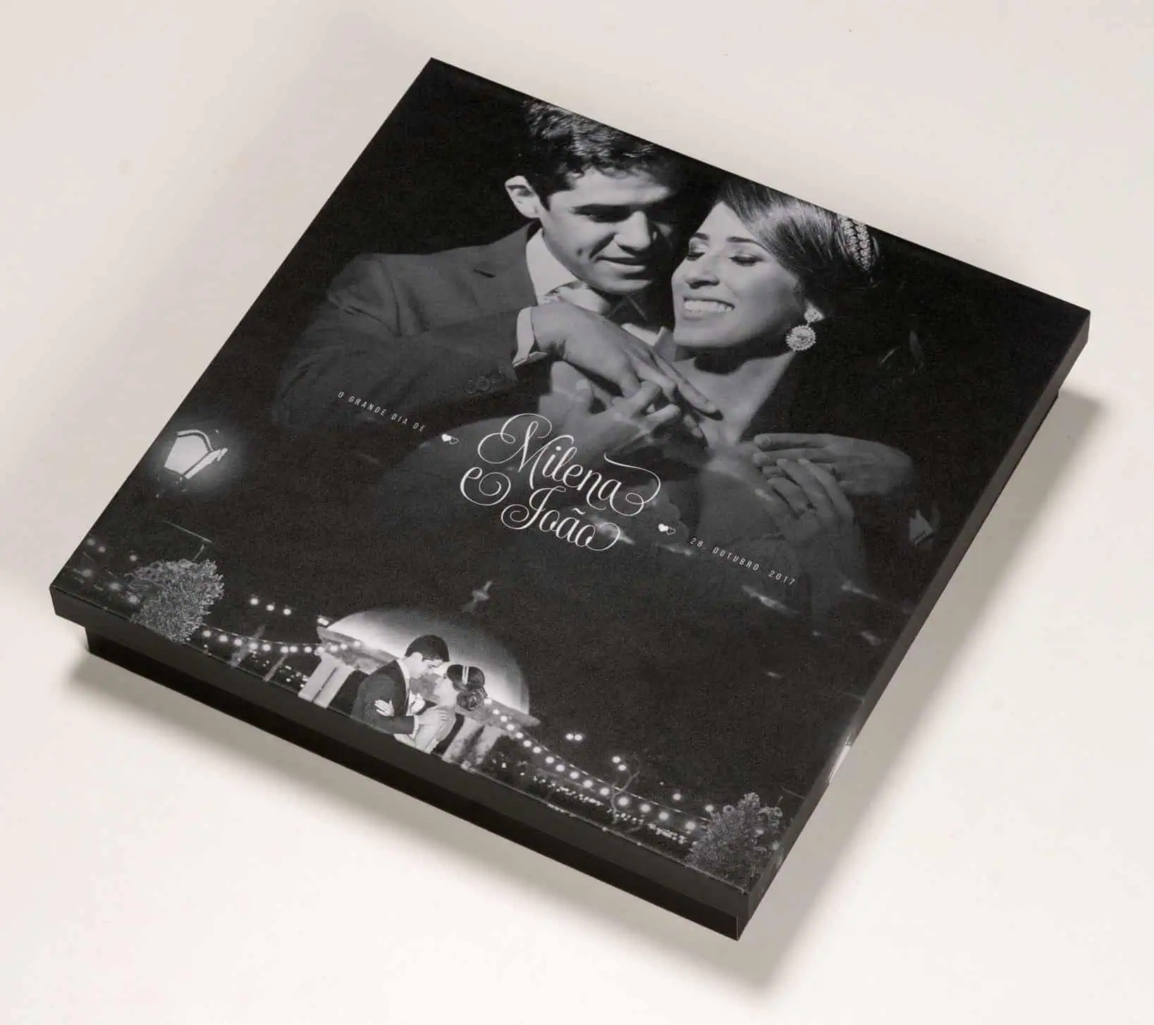 Amor e elegância em álbum de casamento preto e branco da Fotoclub.