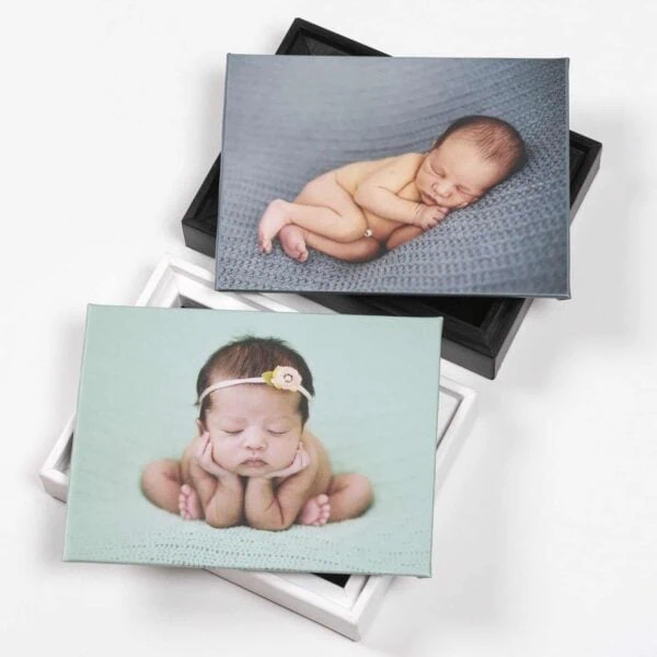 Box para Pendrive 8 1. Fotos de bebês recém-nascidos em quadro personalizado para decoração de maternidade.