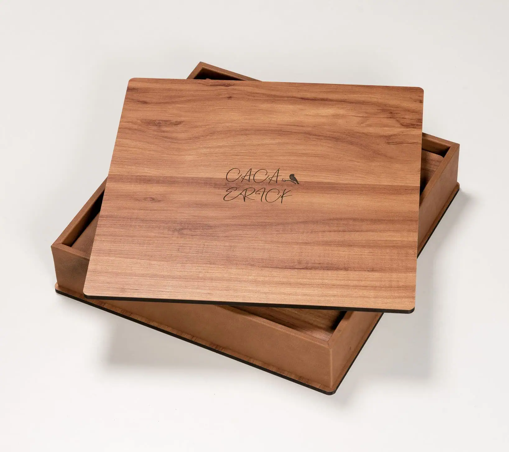 Madeira, caixa de armazenamento rústica, design elegante, perfeito para decoração e organização.