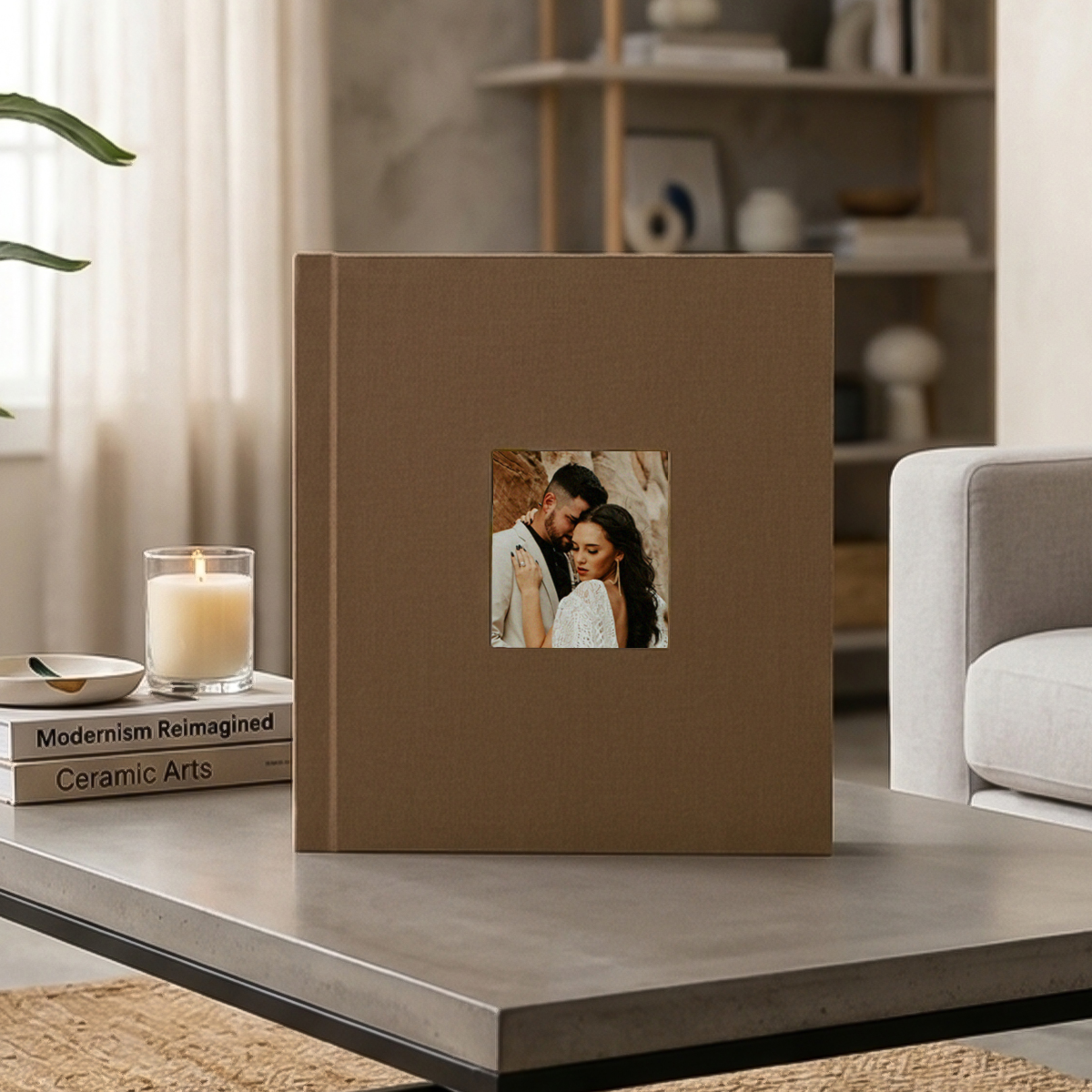 Árvore de fotos personalizada em álbum de fotos com foto de casal romântico.