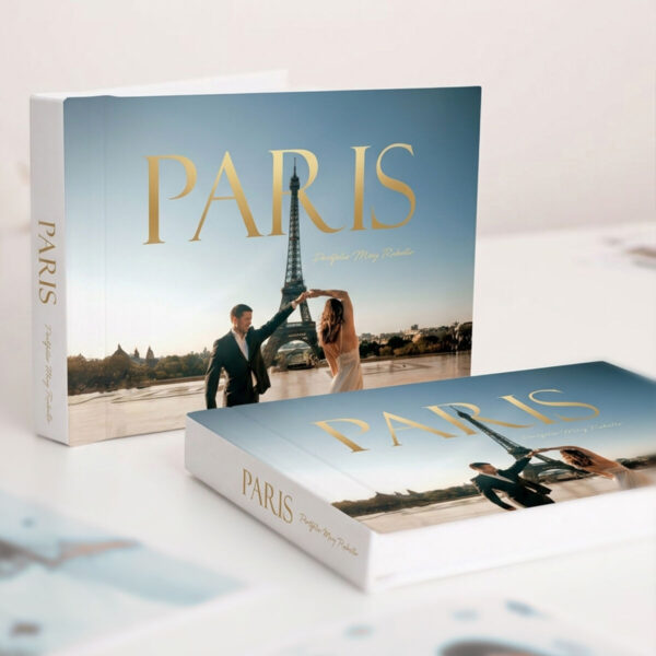 Pocket Autocolante fotográfico Álbum de fotos com tema Paris e a Torre Eiffel ao fundo.